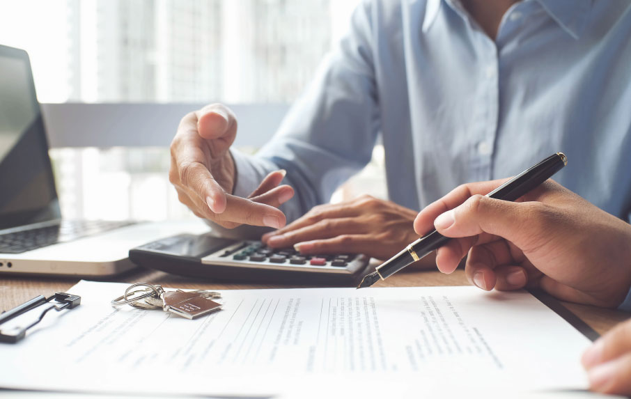 How Much Cover Do I Need When Getting Public Liability Insurance Quotes?